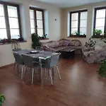 Nad Helmrovkou * براغ