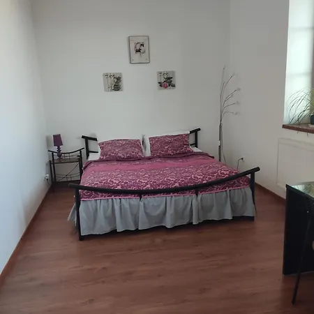 Nad Helmrovkou Pansiyon *